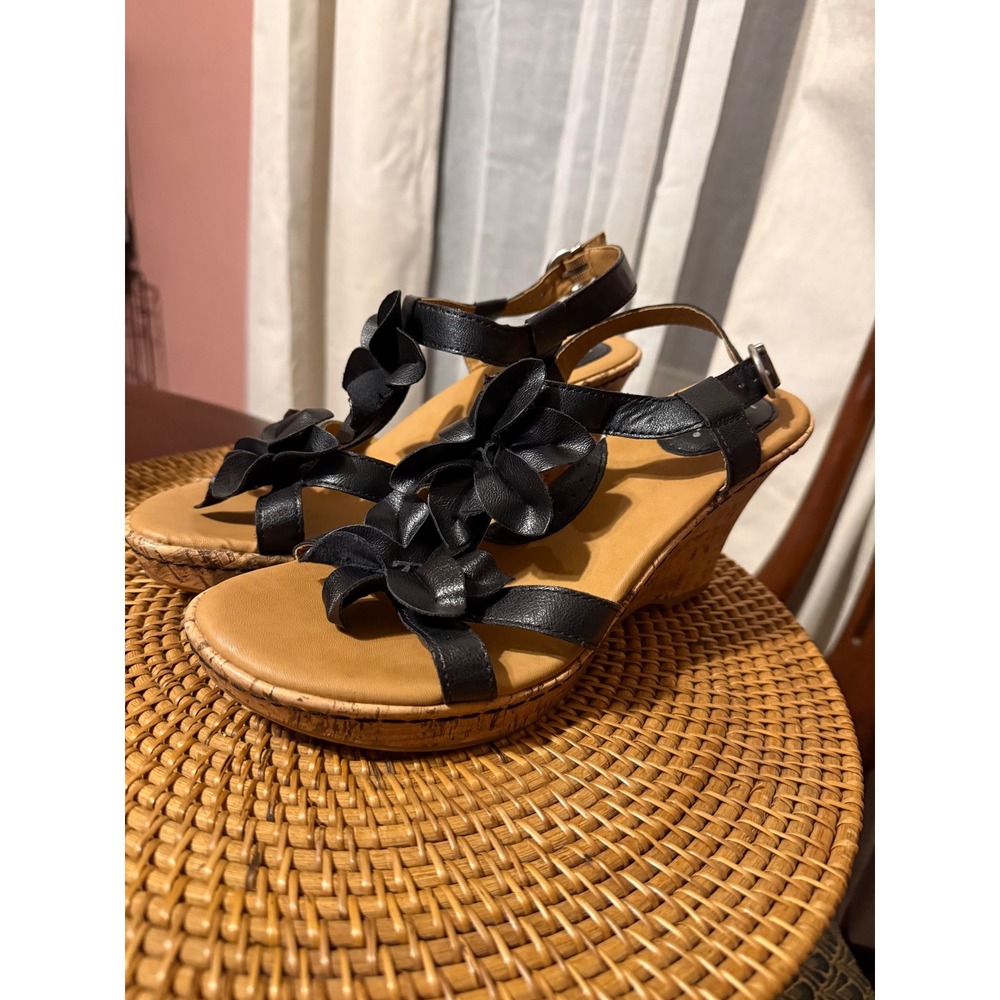 b.o.c. Born Concept Black Floral Strappy Cork Wedge Sandals C33309 Size 10M